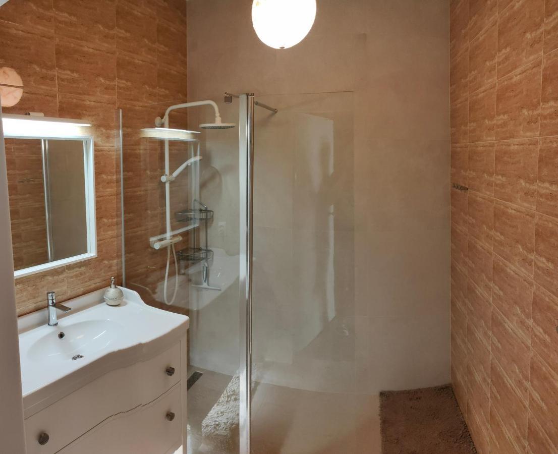Appartement Apartament - Koszyki - à Varsovie Extérieur photo